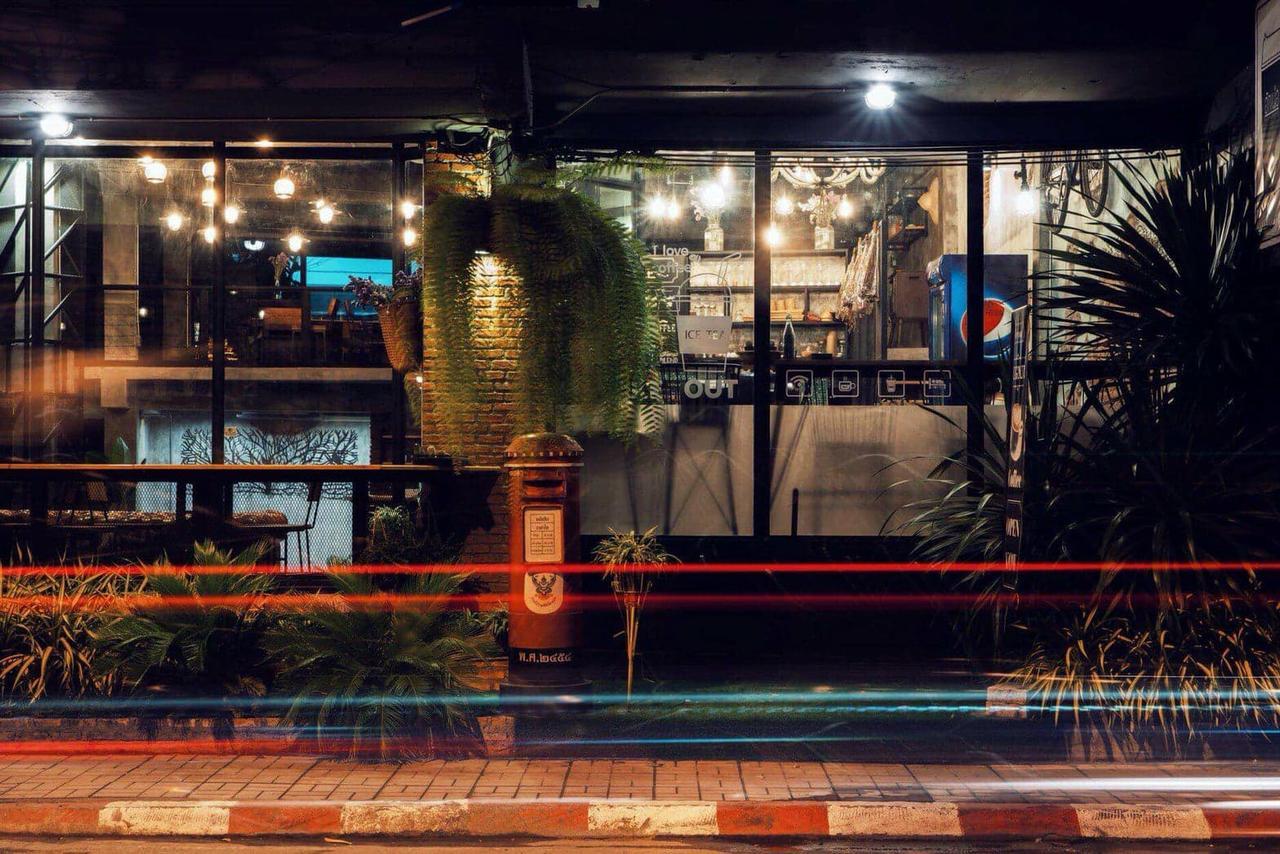 Hugnur Hostel And Coffee Chiang Mai Dış mekan fotoğraf