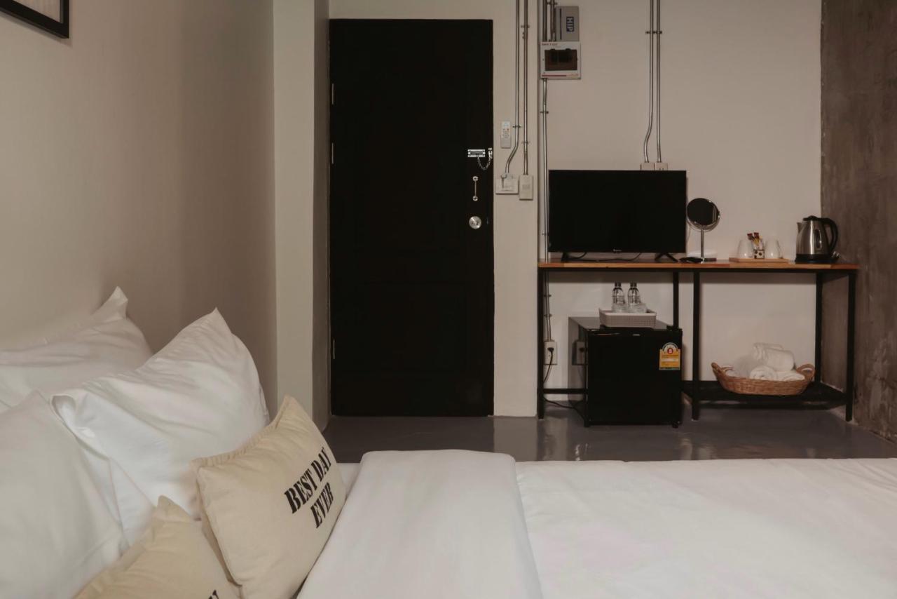 Hugnur Hostel And Coffee Chiang Mai Dış mekan fotoğraf