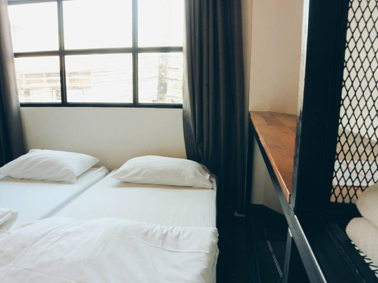 Hugnur Hostel And Coffee Chiang Mai Dış mekan fotoğraf