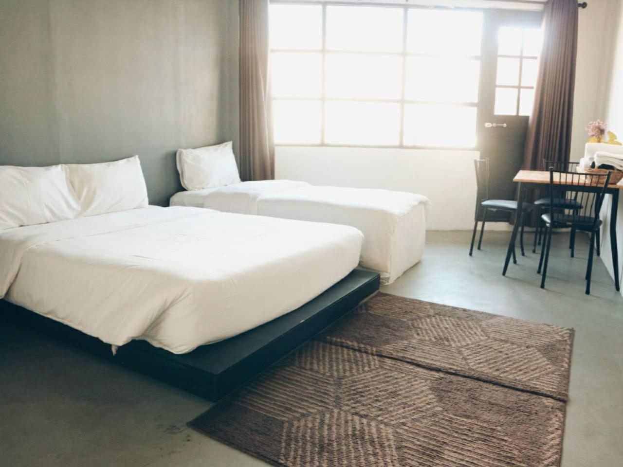Hugnur Hostel And Coffee Chiang Mai Dış mekan fotoğraf